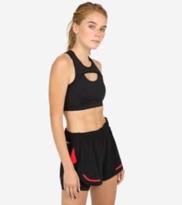 Stanik sportowy Demix dostępny w GO Sport 49,99 zł_1 Czym kierować się przy doborze stroju do biegania? Biegiem do lata? Wyposaż się w odpowiednią odzież sportową!