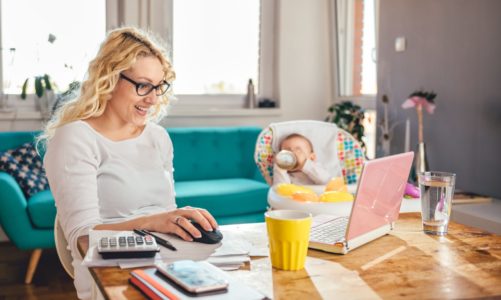 Zdalna praca szansą na rozwój kobiet