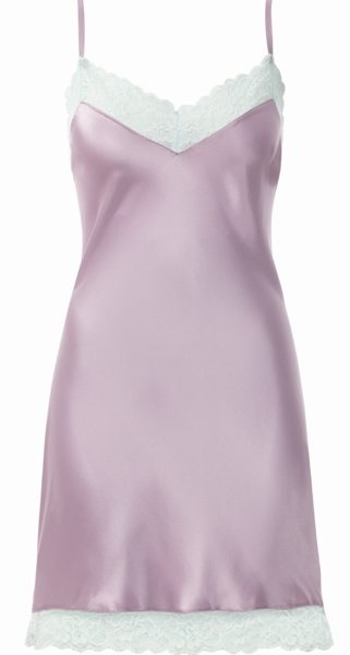 pastele z koronek i satyny