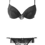 RP1052B_SPD1052_F_VM Niezwykle kobiecy styl retro