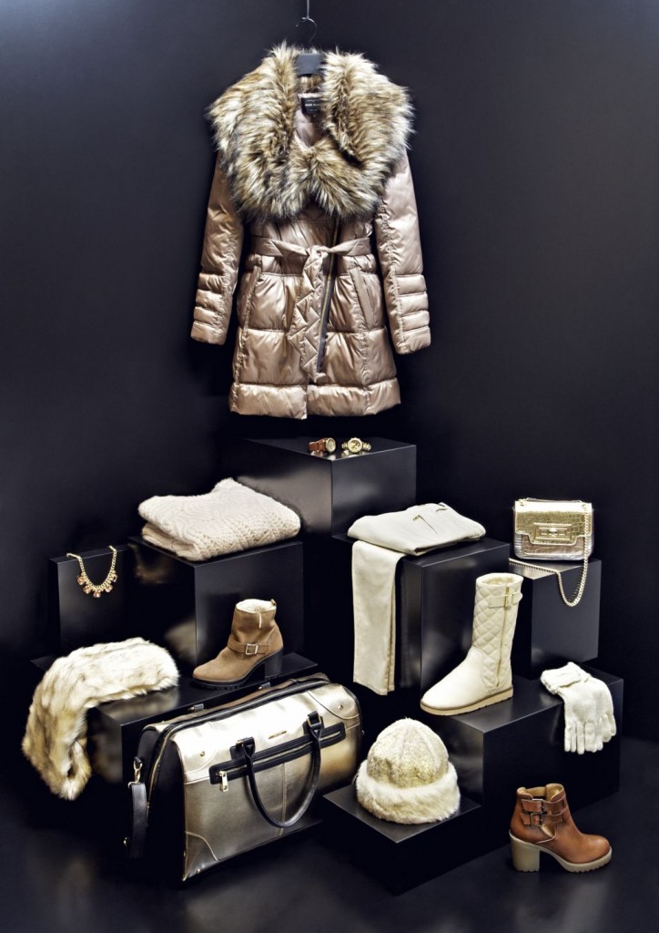 River-Island-zloto-724×10241