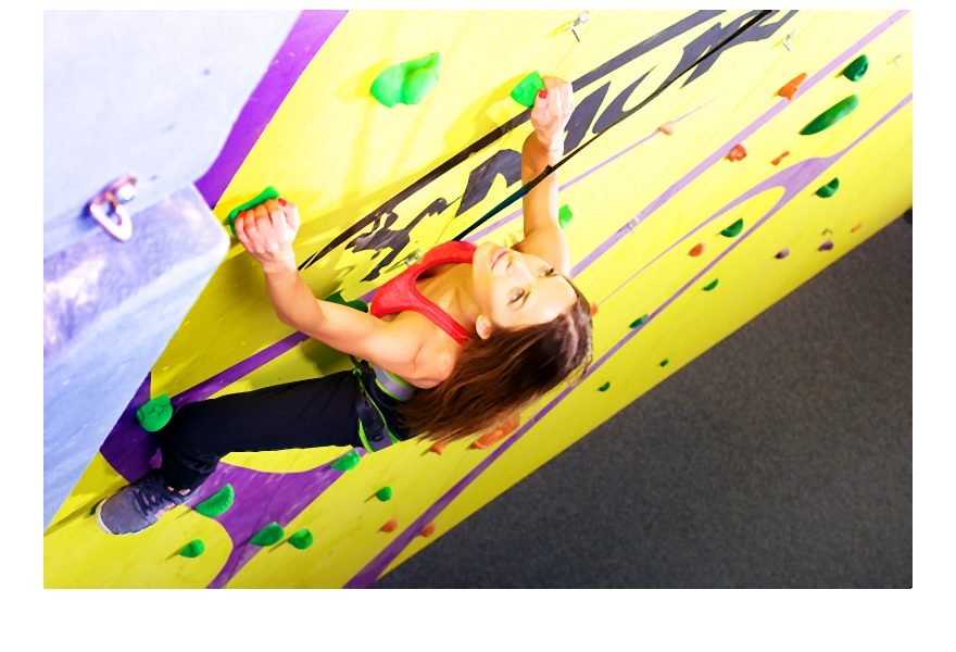 Czas spędzony na ściance wspinaczkowej to nie tylko świetna zabawa! Ewa Chodakowska się wspina!