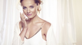 Odkryj innowacyjną pielęgnację odżywczą AVON Anew Nutri-Advance