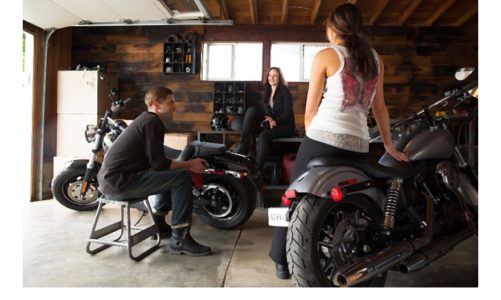 Połączenie kultowego wzornictwa i ciepłych – MotorClothes