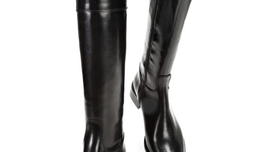 W służbie mody ” przegląd modnych oficerek