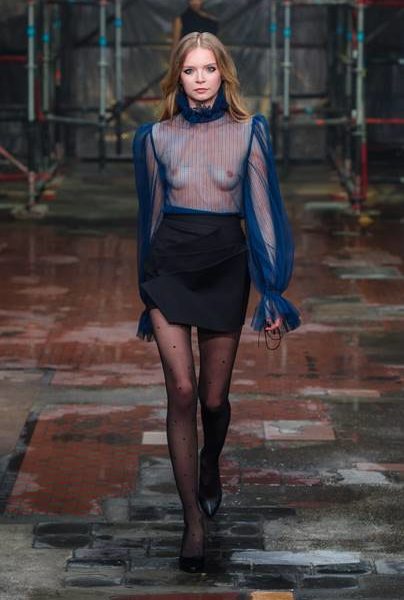 Kropka nad – i –