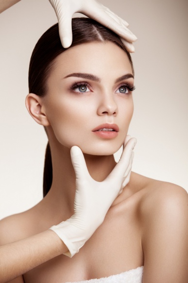 Zdrowa i piękna skóra, czyli jak łączyć zabiegi lecznicze i estetyczne