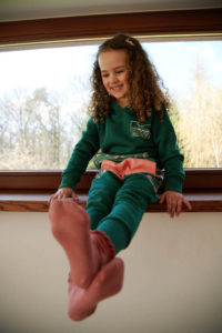 bluza i spodnie welcome to the jungle (8) GIRLS ARE MAGIC, czyli premiera pierwszej dziecięcej kolekcji marki NAOKO