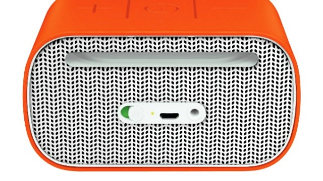Custom_format_UEMiniBoom_BACK2_orange-003-2014-05-13-_-16_35_24-701