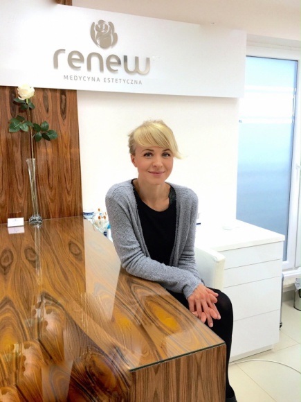 Monika Dryl ambasadorem Renew Clinic LIFESTYLE, Uroda - Tej kobiety nie trzeba bliżej przedstawiać. To pochodząca z Białegostoku aktorka filmowa, telewizyjna, teatralna i wokalistka.