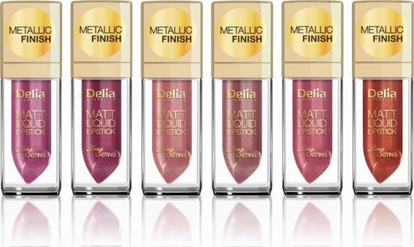 Metaliczne nowości od Delia Cosmetics LIFESTYLE, Uroda - Jesienna i zimowa aura sprzyja pogorszeniu nastroju. Wtedy najczęściej sięgamy po ciemne ubrania, dodatki. W szafach królują czernie, szarości, brązy. W tym roku stawiamy jednak na błyszczące detale!