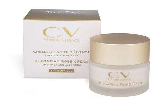 Bulgarian Rose CV Primary Essence LIFESTYLE, Uroda - CV Primary Essence BULGARIAN ROSE to linia pielęgnacyjna do twarzy, której silnie działającym aktywnym składnikiem jest olej z róży damasceńskiej.