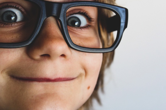 Edukacja w Polsce w czasie koronawirusa Dziecko, LIFESTYLE - Od poniedziałku prawie 70% polskich uczniów rozpoczęło naukę online z nauczycielem. Jak wskazuje badanie przeprowadzone przez Brainly, pomimo dwutygodniowej przerwy, prawie wszyscy uczniowie nadal mają zadawane prace domowe i w pełni korzystają z nauki przez internet.