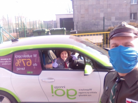 innogy go! i ZHR razem dla potrzebujących Dziecko, LIFESTYLE - Wolontariusze i harcerze korzystają z floty elektryków innogy go!, by dotrzeć do najbardziej potrzebujących.