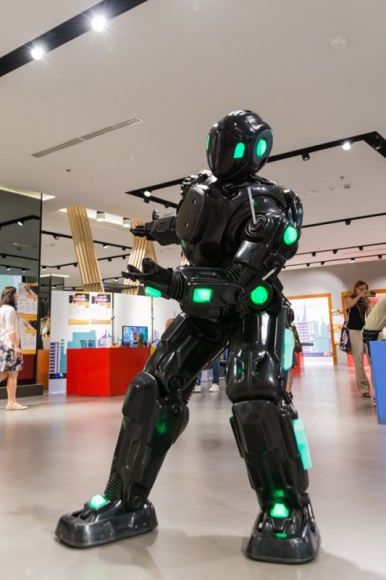 Interaktywna wystawa robotów w Atrium Reduta Dziecko, LIFESTYLE - Atrium Reduta ponownie opanowały roboty! Do 9 sierpnia w centrum handlowym odbywa się międzynarodowa wystawa Robopark.