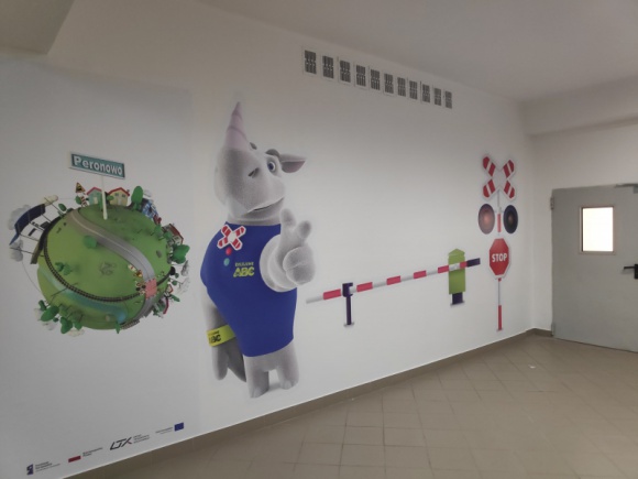 Rogatek w nowych salach lekcyjnych – efekt Akcji Mural Dziecko, LIFESTYLE - Nagrody odebrane – sale szkolne pomalowane!