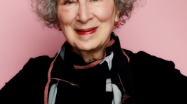 Margaret Atwood na jedynym w Polsce spotkaniu Książka, LIFESTYLE - 20 stycznia 2021 na profilach FB festiwalu Literacki Sopot oraz Goyki 3 Art Inkubator odbędzie się wyjątkowe spotkanie z Margaret Atwood, które poprowadzi Sylwia Chutnik.