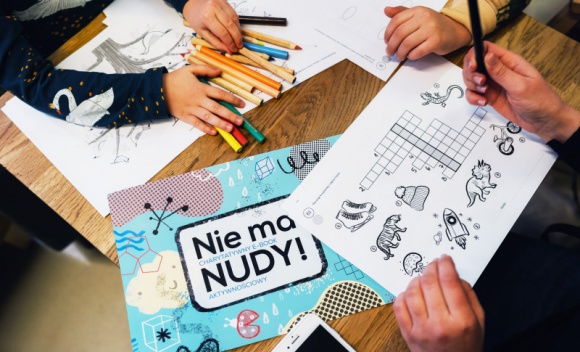 Nie ma nudy 3 – charytatywny e-book dla dzieci na pomoc potrzebującym. Dziecko, LIFESTYLE - Nie ma nudy 3 przeniesie maluchy w świat nauki poprzez zabawę. Tematem przewodnim najnowszego e-booka charytatywnego jest las – na 80 stronach znajdziemy zadania, treści i pomysły na zabawę dla dzieci w wieku 3-7+, które przybliżą im bogactwo natury.